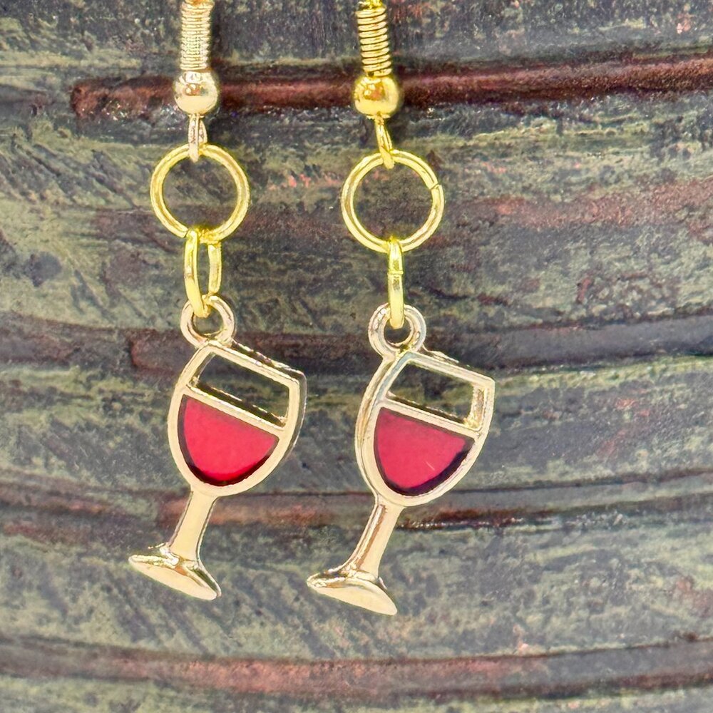 Handmade Fun Glass of Wine Earrings! Gold tone fishhook wires, NWT.